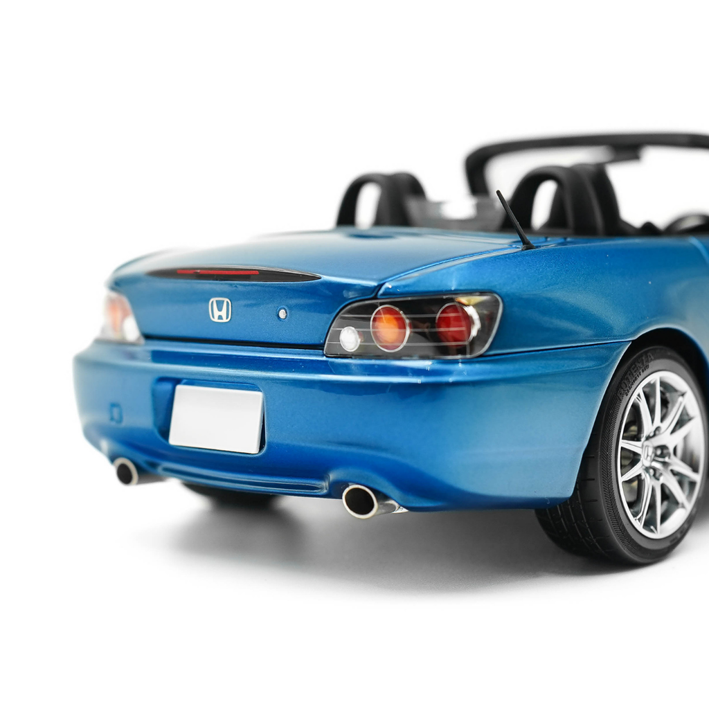 1/18 Honda S2000 (AP2)