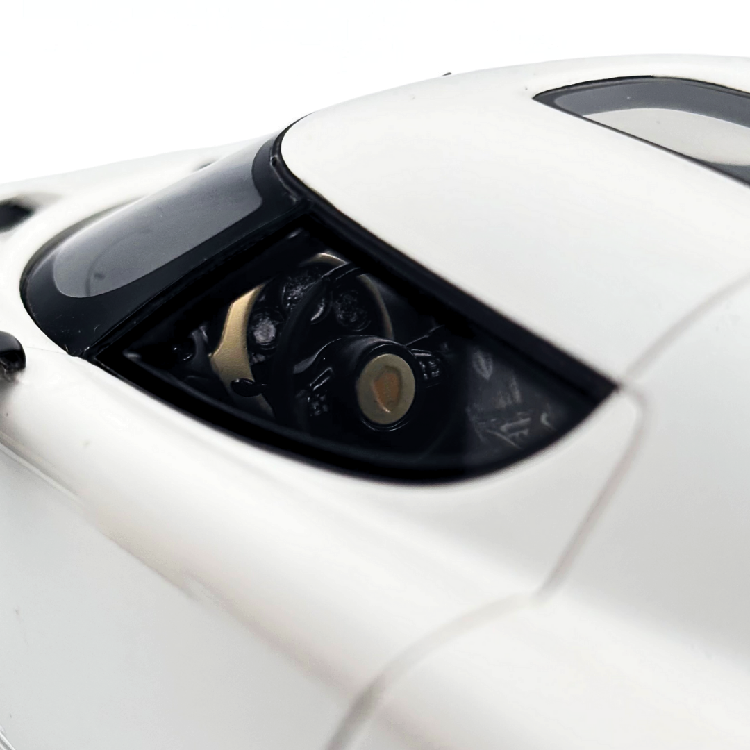 1/18 Koenigsegg CC850