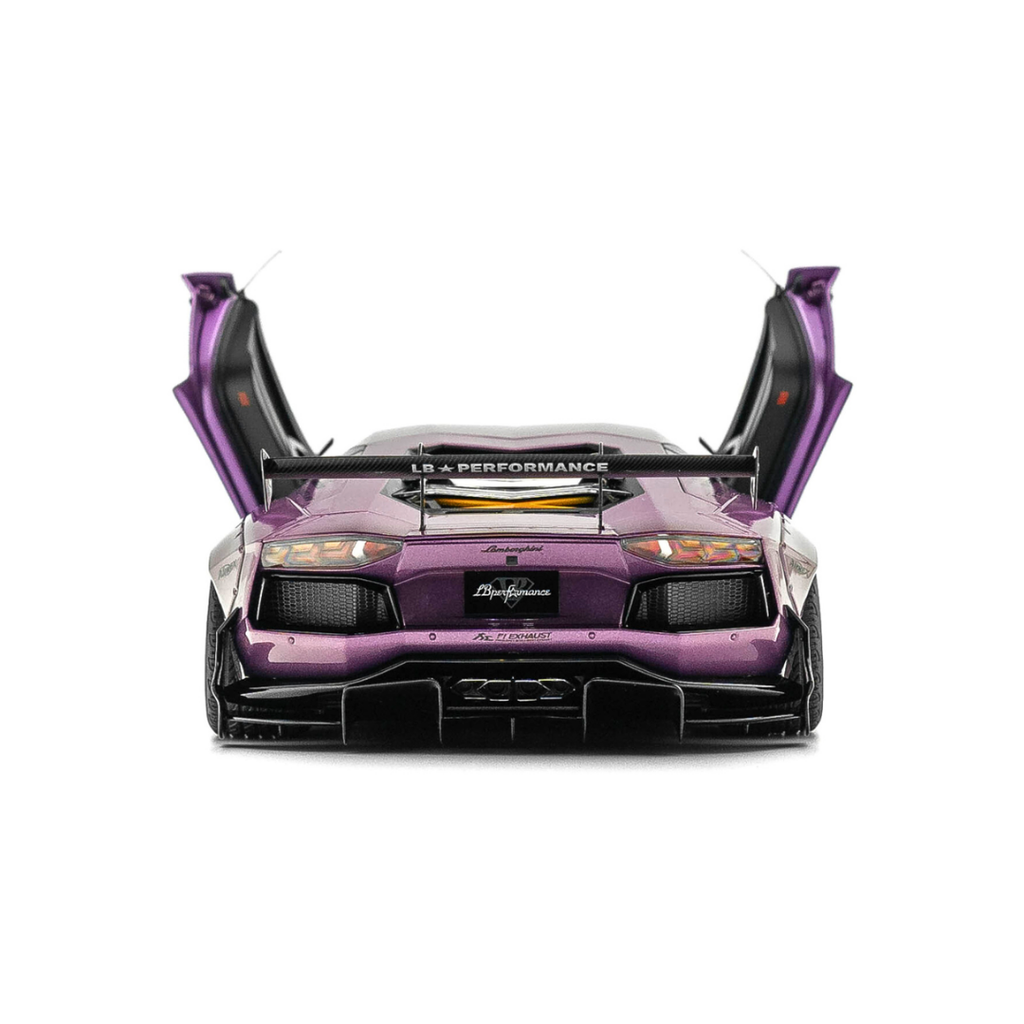 1/18 Lamborghini Aventador