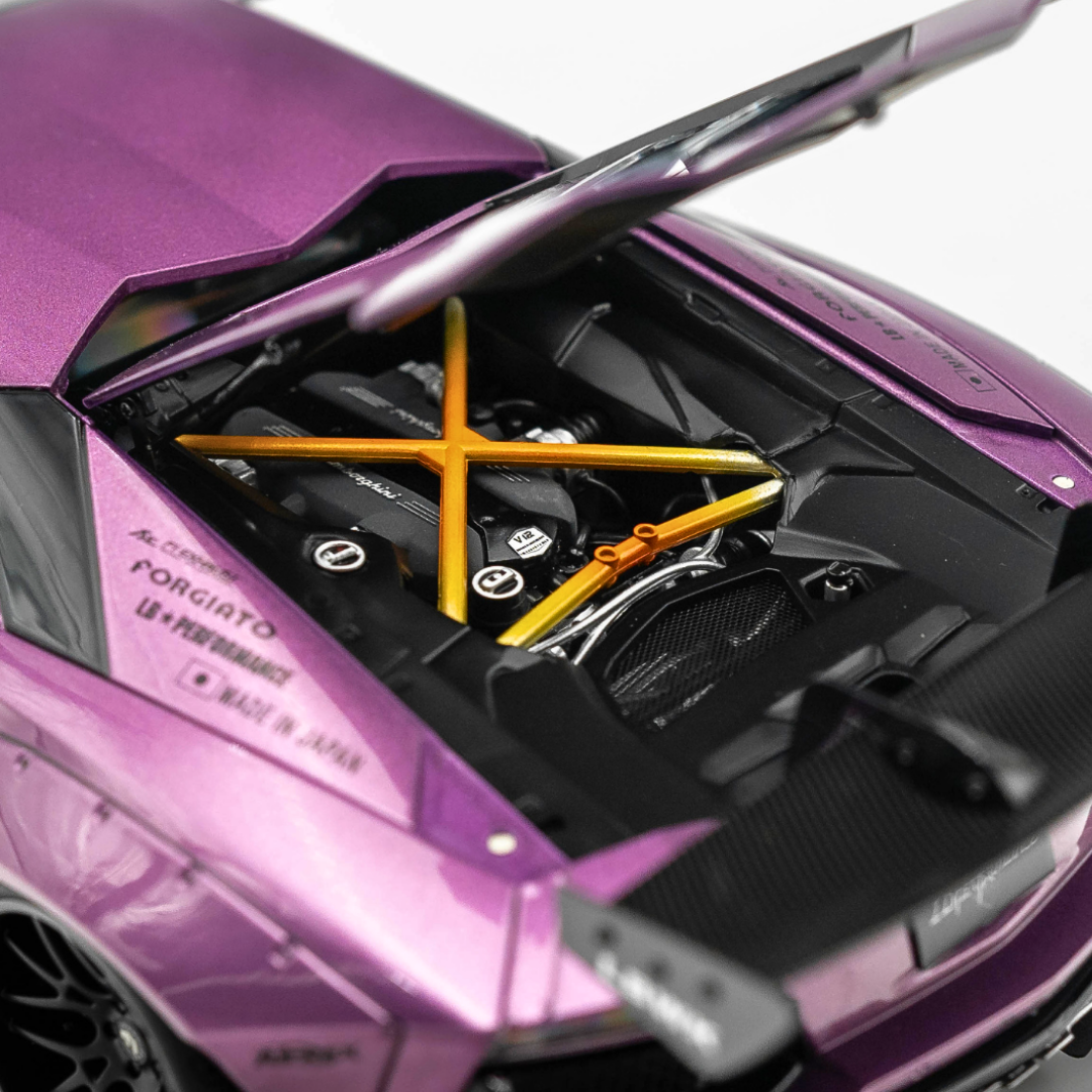 1/18 Lamborghini Aventador