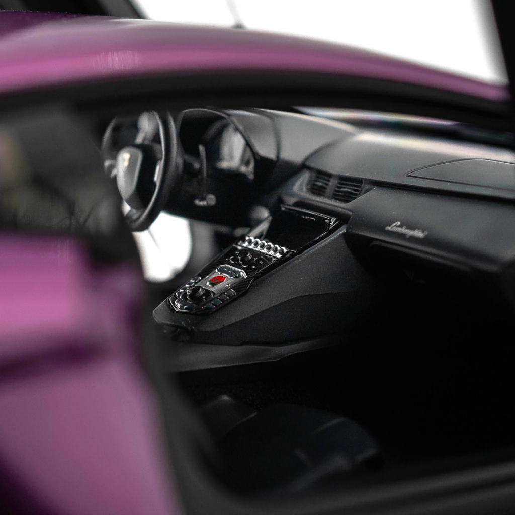 1/18 Lamborghini Aventador