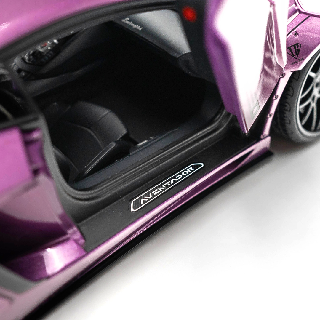 1/18 Lamborghini Aventador