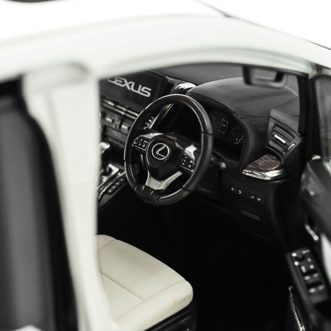 1/18 Lexus LM300h