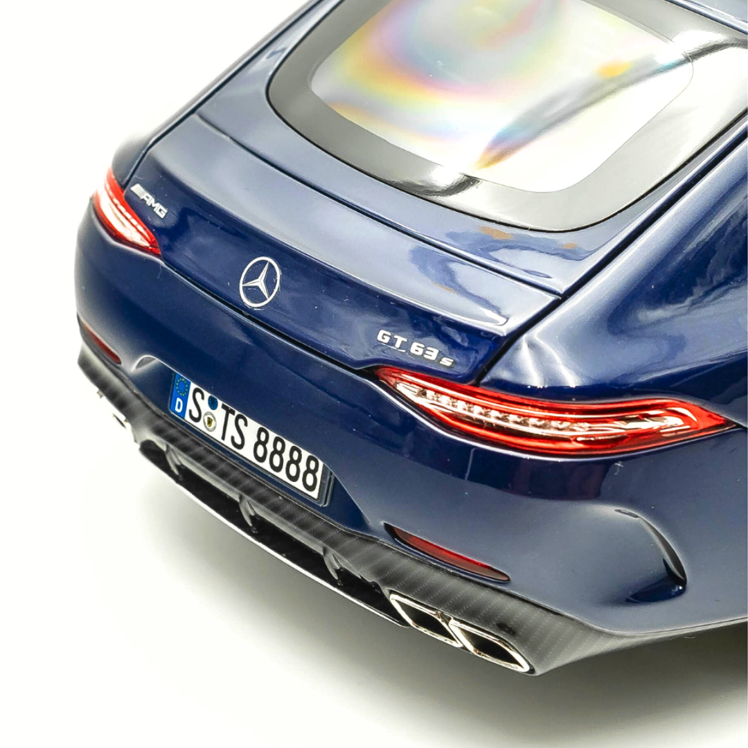 1/18 Mercedes Benz AMG GT 4-Door