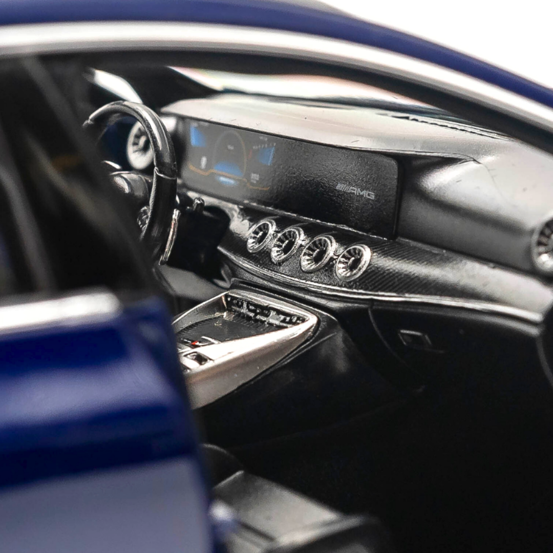1/18 Mercedes Benz AMG GT 4-Door