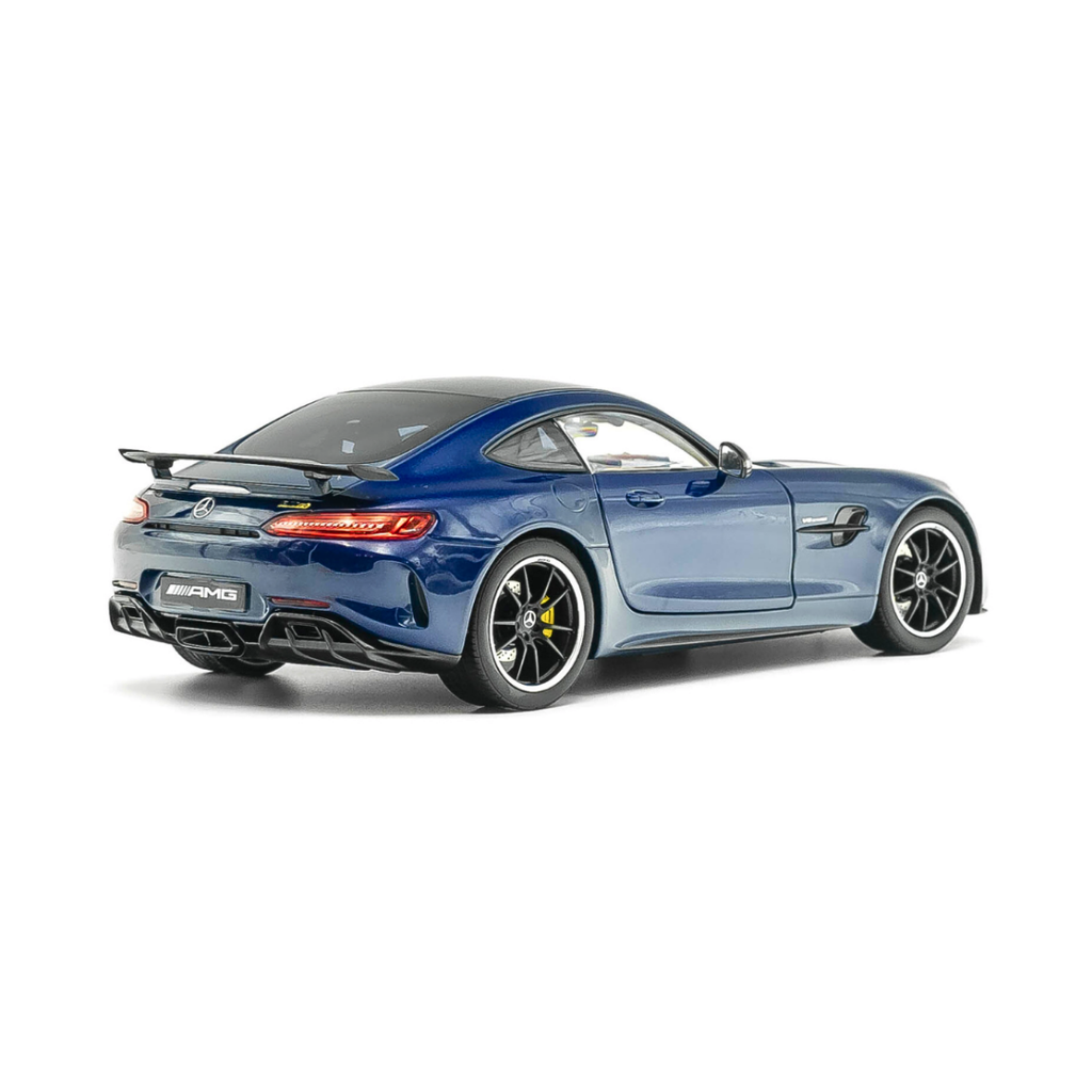1/18 Mercedes Benz AMG GTR
