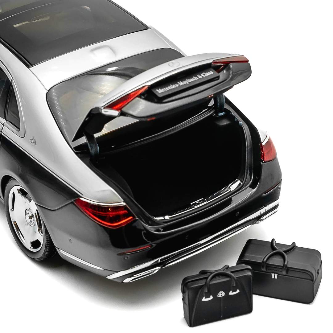 1/18 Mercedes Benz S-Class Maybach