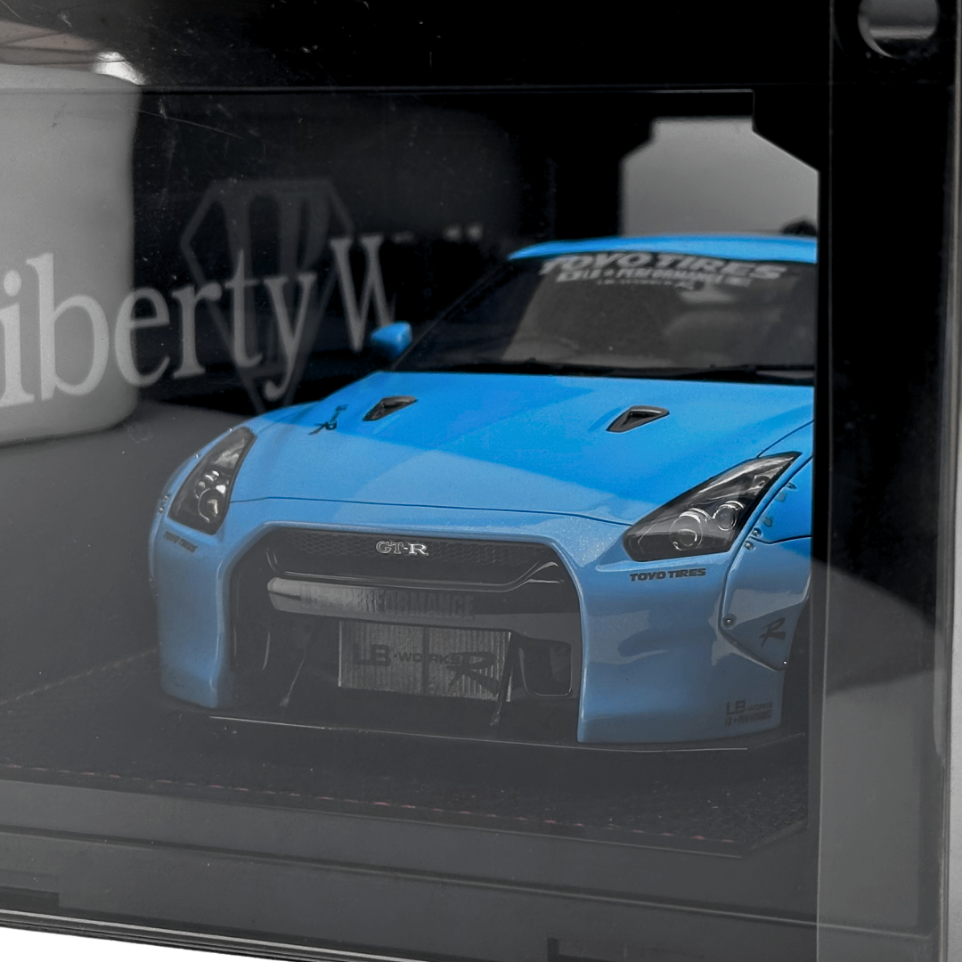 1/18 Nissan R35 LB Works