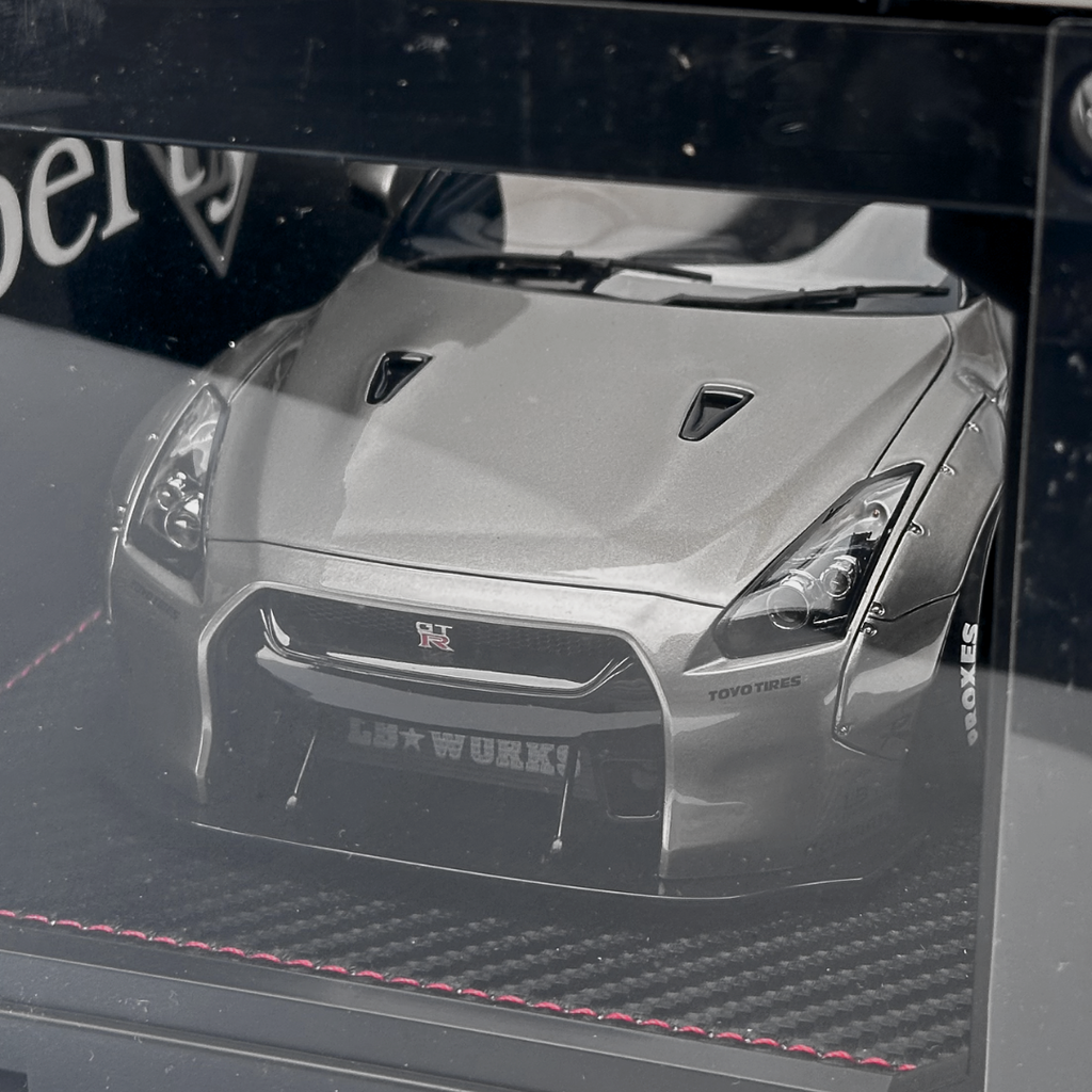 1/18 Nissan R35 LB Works
