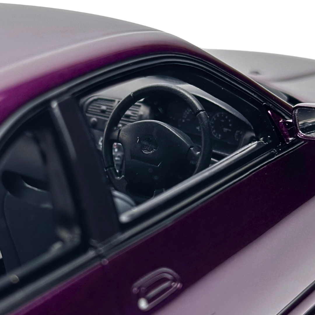 1/18 Nissan Skyline GT-R R33 V-Spec