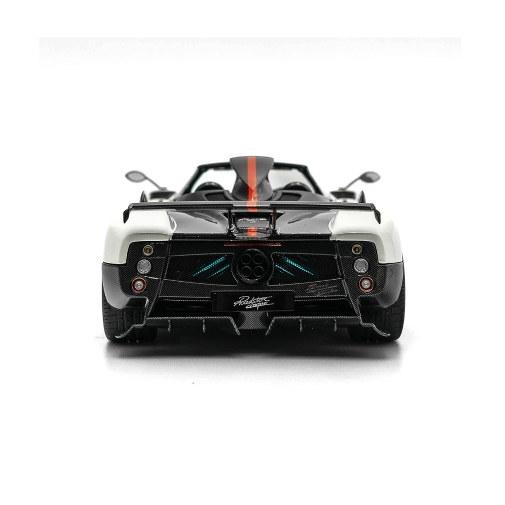 1/18 Pagani Zonda Cinque Coupe