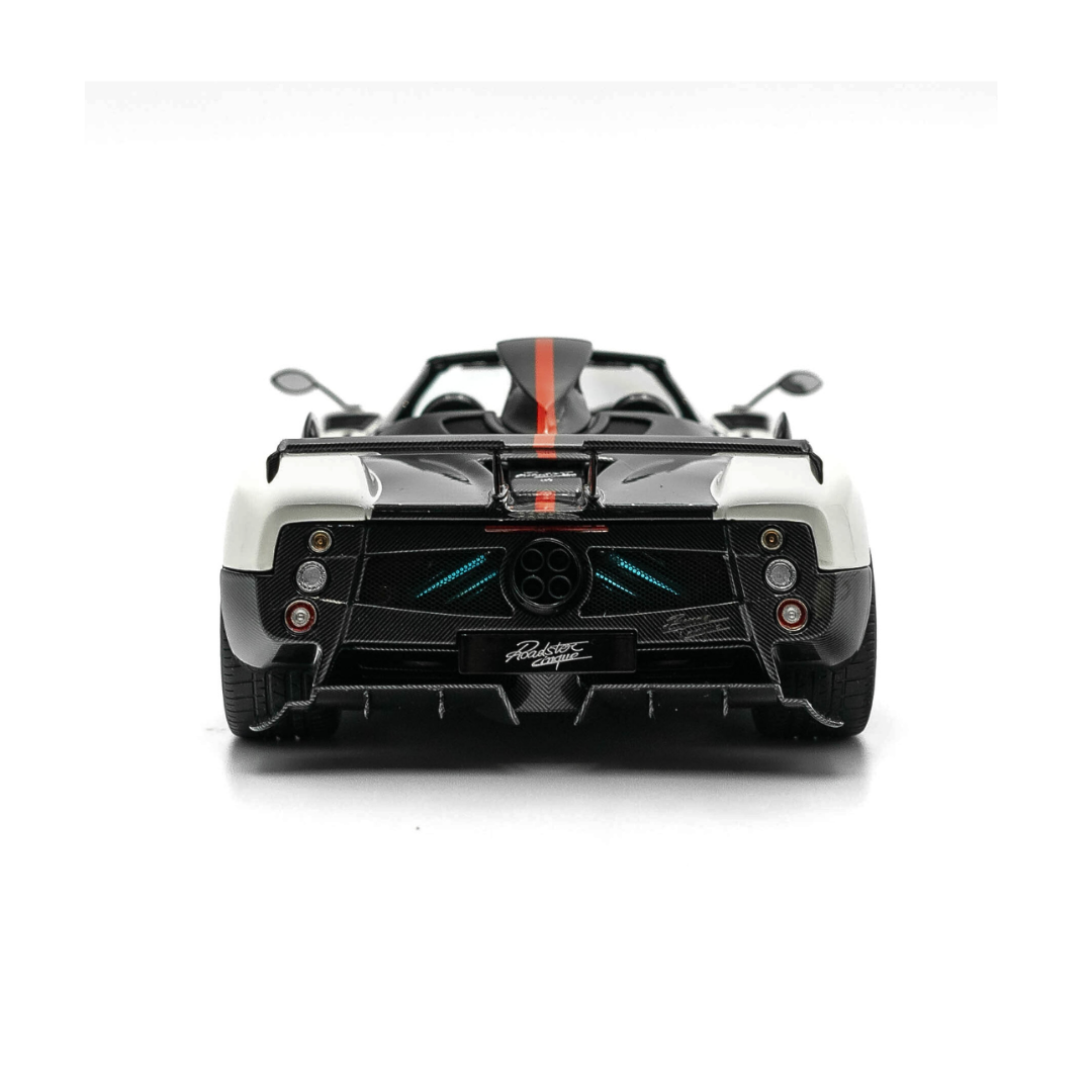 1/18 Pagani Zonda Cinque Coupe