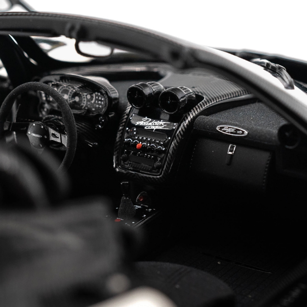 1/18 Pagani Zonda Cinque Roadster