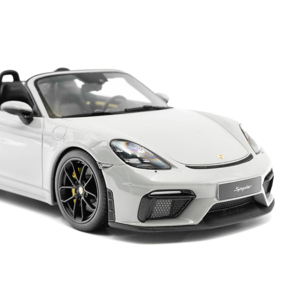 1/18 Porsche 718 Spyder