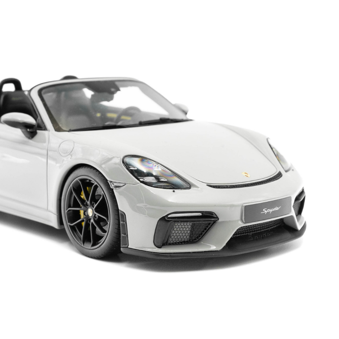 1/18 Porsche 718 Spyder