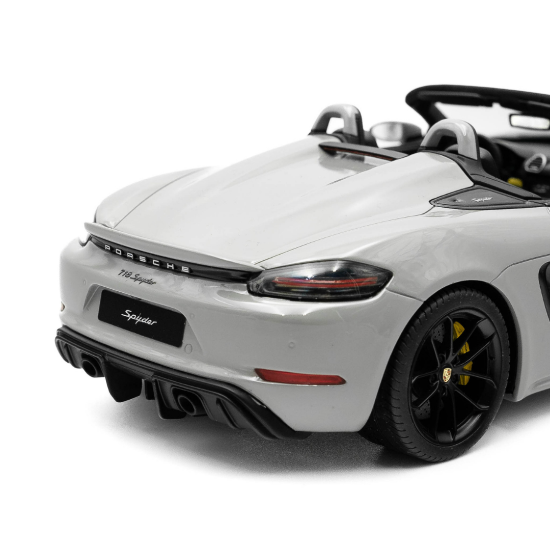 1/18 Porsche 718 Spyder