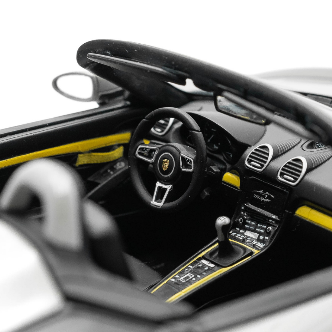 1/18 Porsche 718 Spyder