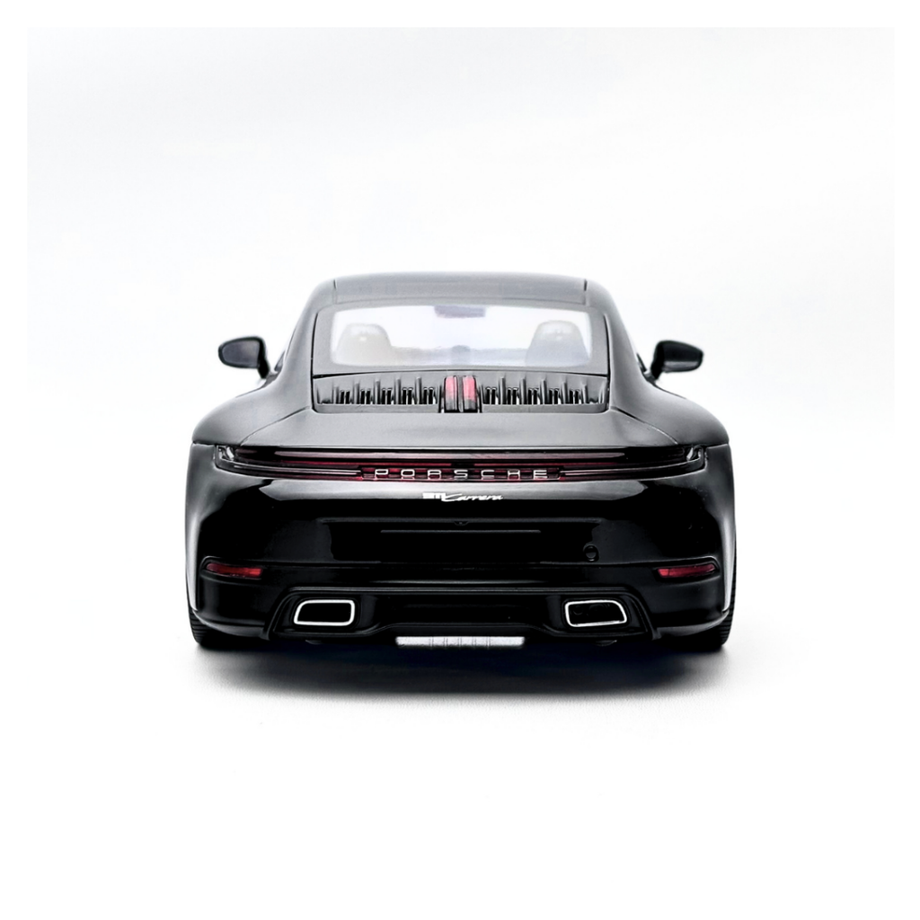 1/18 Porsche 911 Carrera 2024