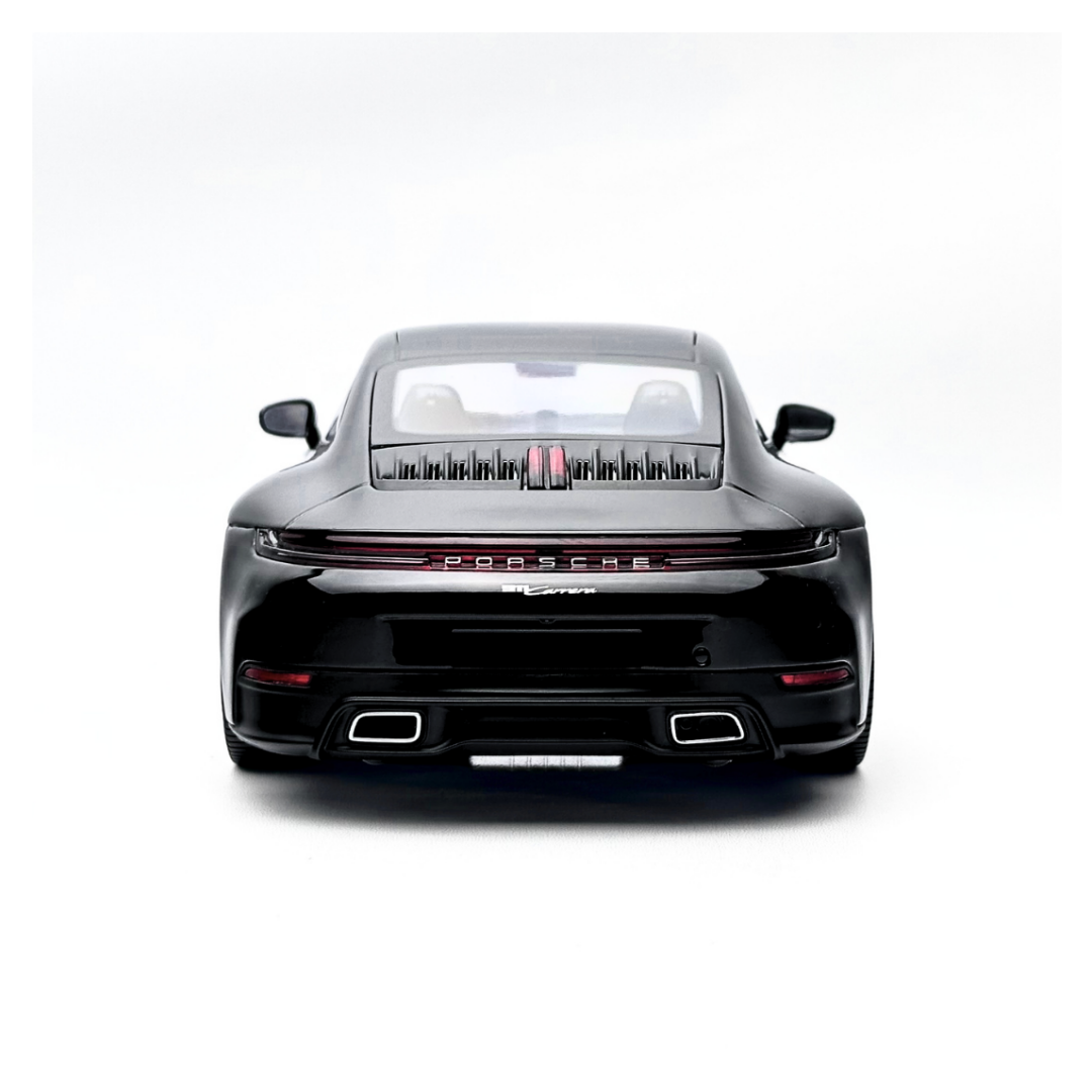 1/18 Porsche 911 Carrera 2024