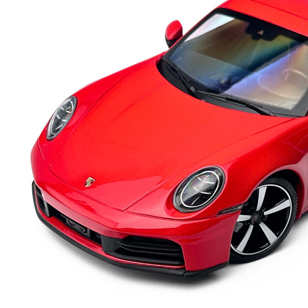 1/18 Porsche 911 Carrera 2024