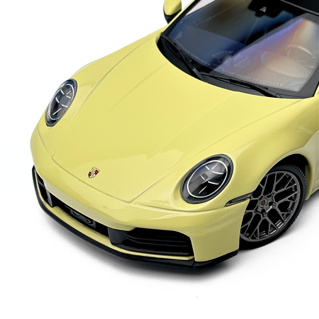 1/18 Porsche 911 Carrera 2024