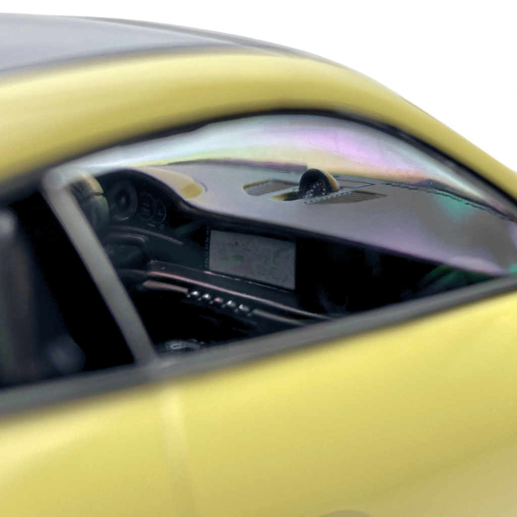 1/18 Porsche 911 Carrera 2024