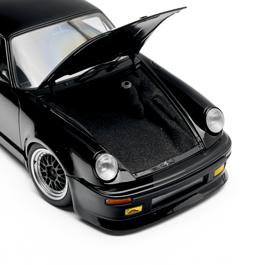 1/18 Porsche 911 (930) Turbo