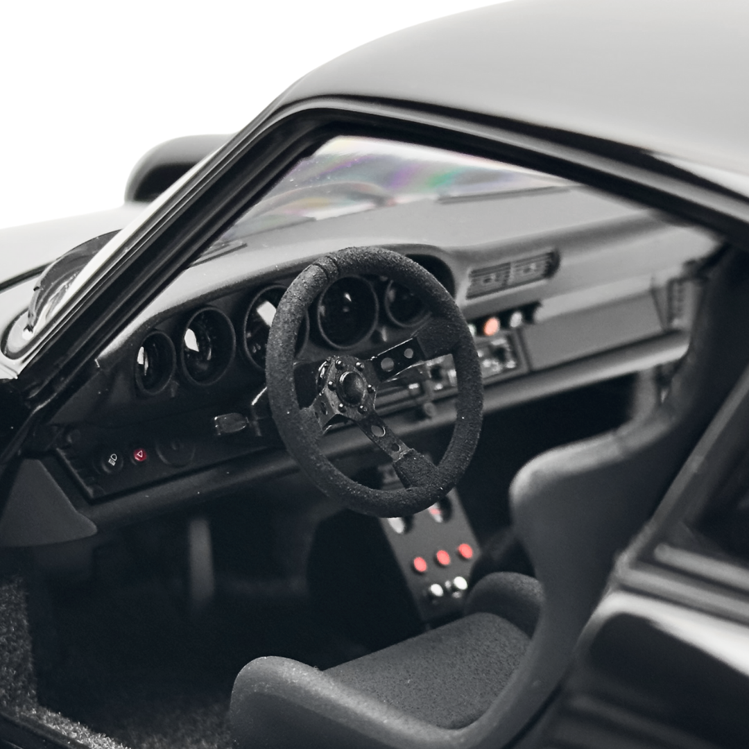 1/18 Porsche 911 (930) Turbo