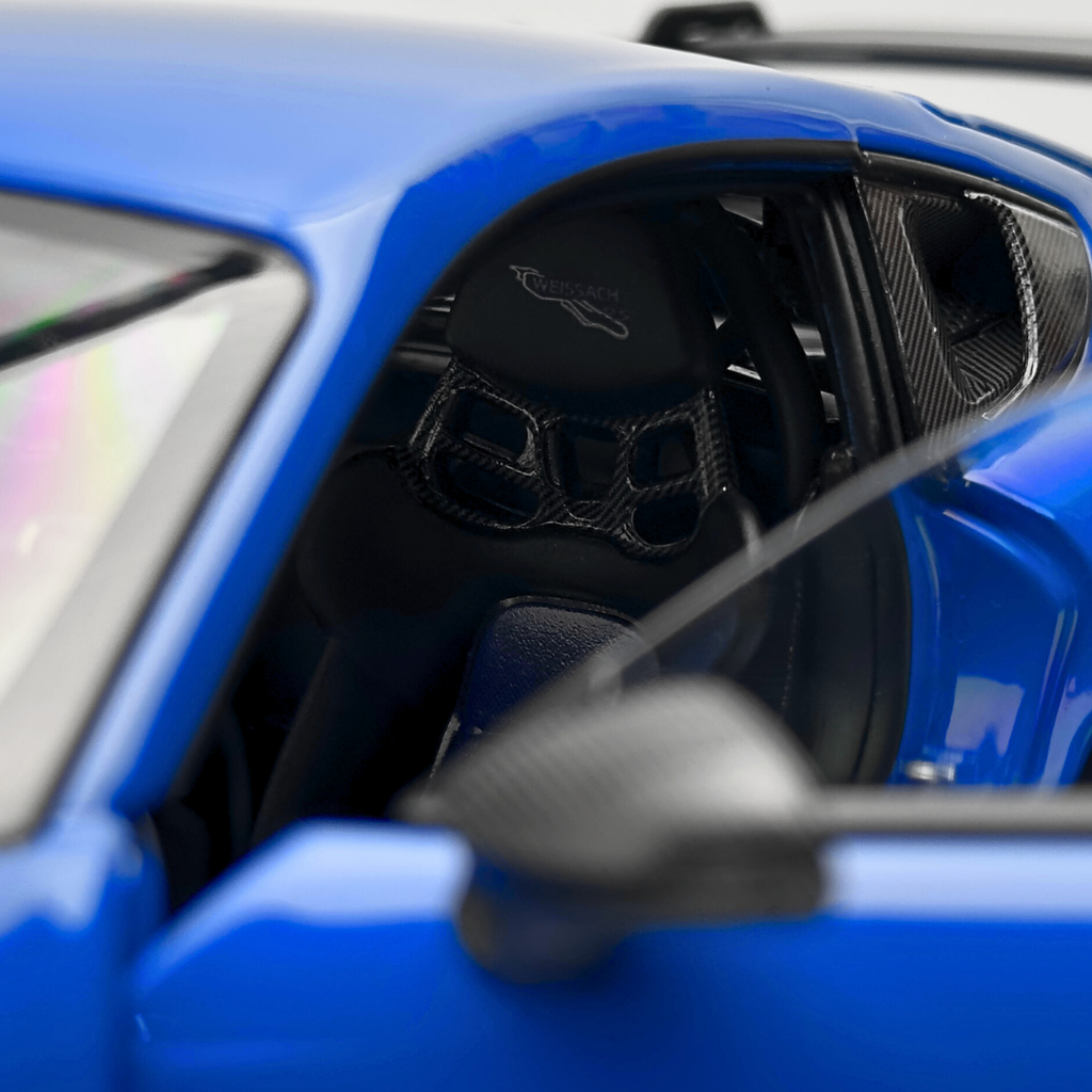 1/18 Porsche Cayman GT4 RS 2024