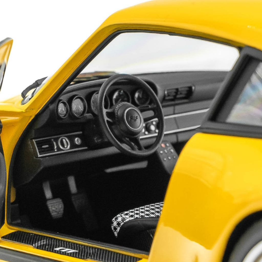 1/18 Porsche RUF