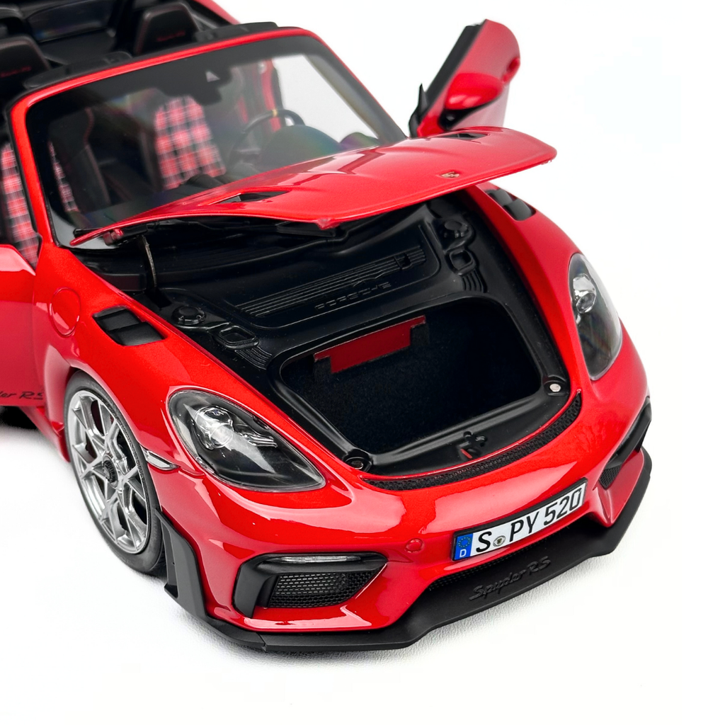 1/18 Porsche 718 Spyder RS 2023