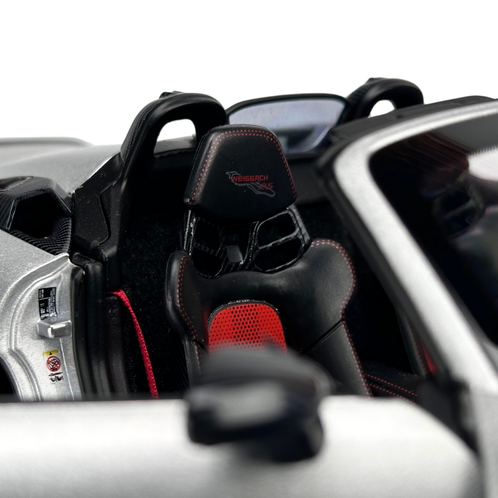1/18 Porsche 718 Spyder RS 2023