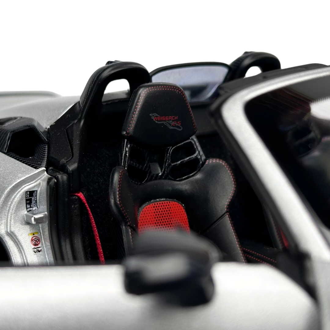 1/18 Porsche 718 Spyder RS 2023