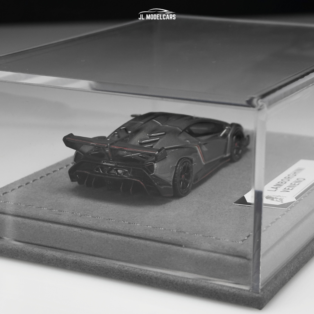 1/64 Lamborghini Veneno Limited Edition 103/149 pieces in Grigio Metalluro Red Stripes