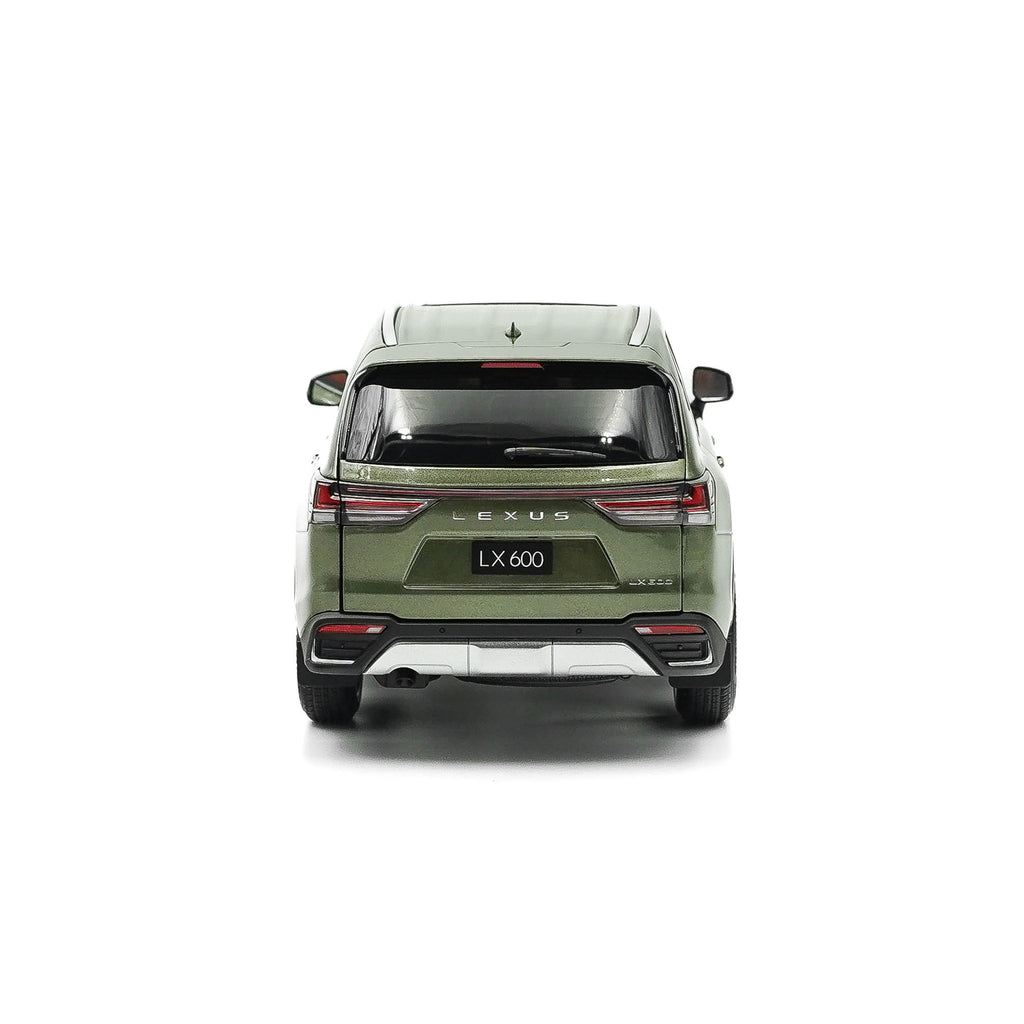 Lexus LX600