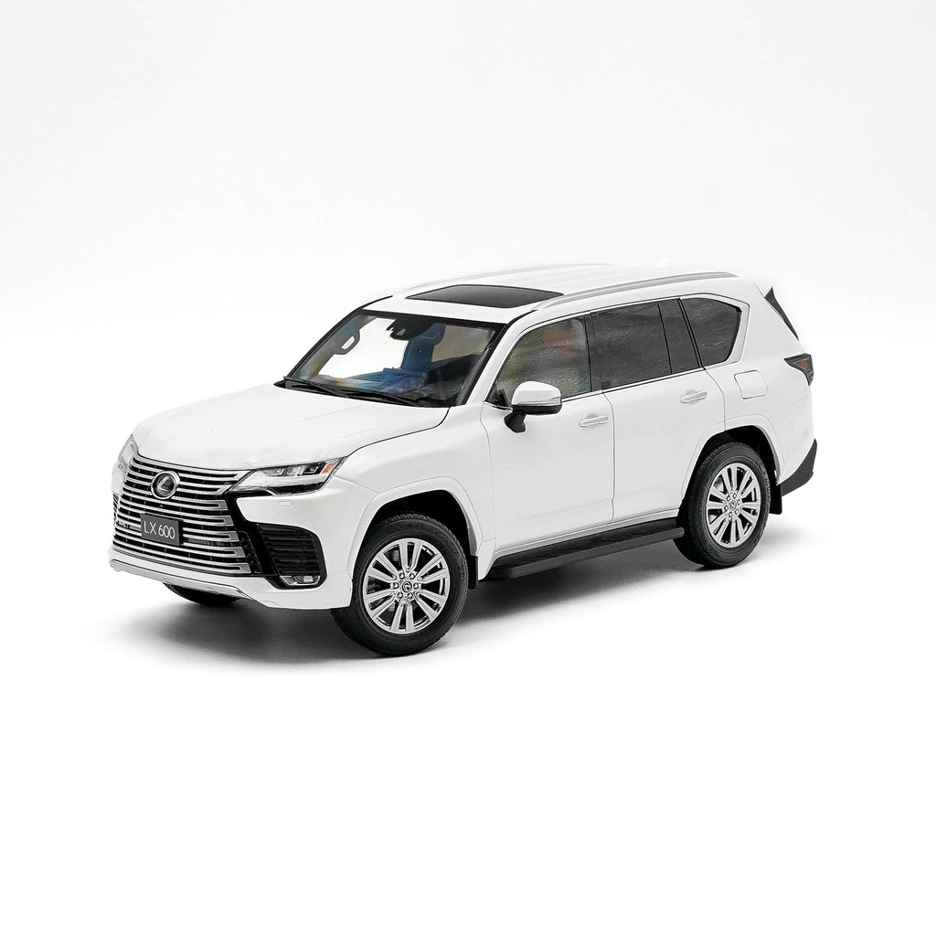 Lexus LX600