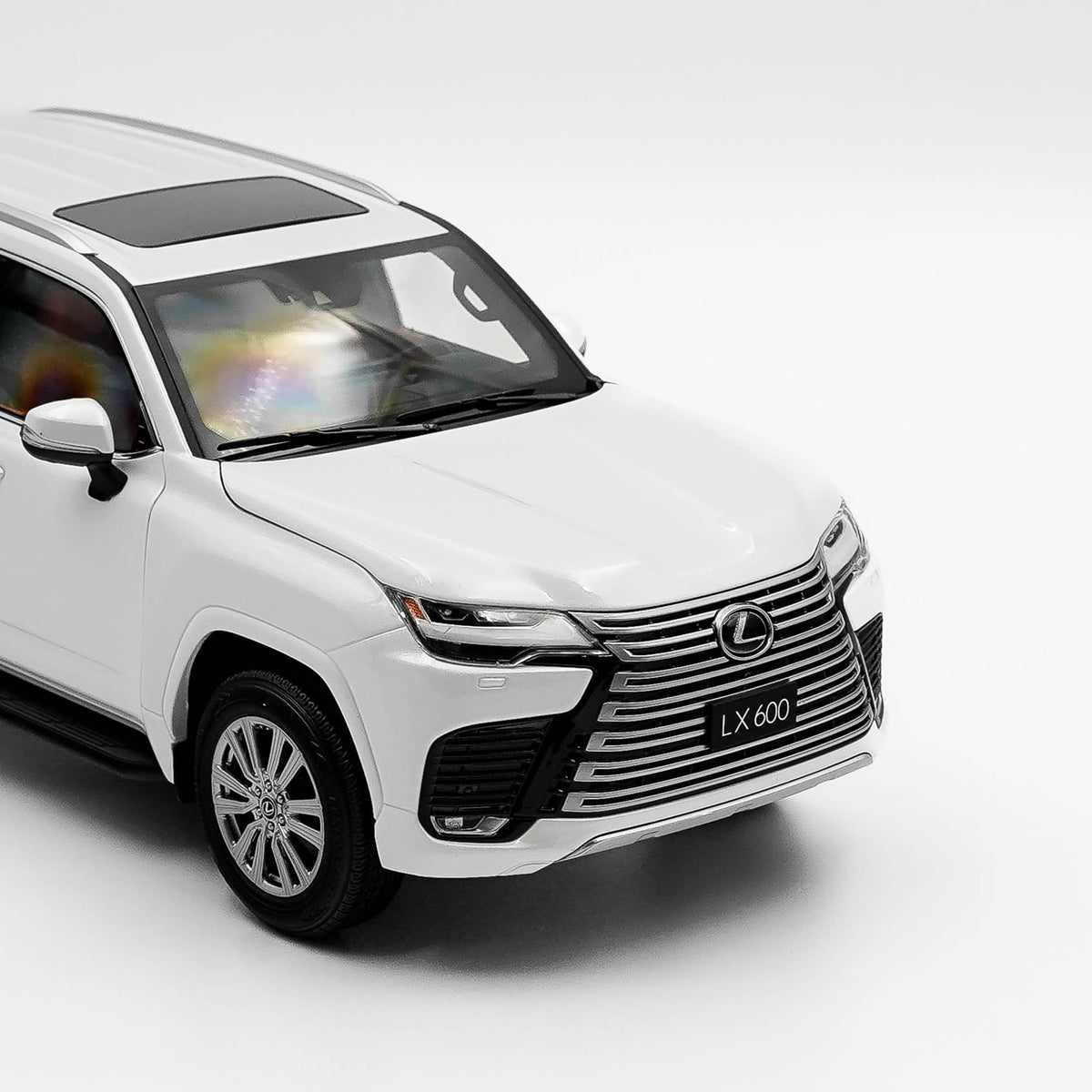 Lexus LX600