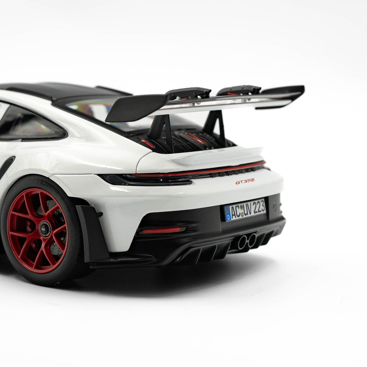 Porsche 911 GT RS 2022 Weissach Pack